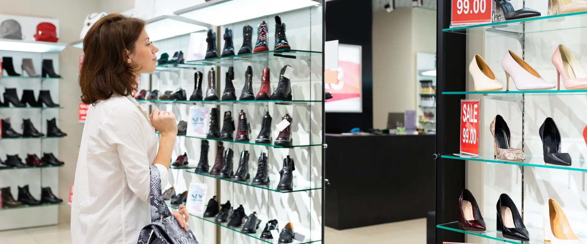 Stepping Up Footwear’s Business Innovations with Data Analytics Strategies